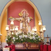 La Virgen del Carmen, patrona de Algorfa, tras el reciente estreno y bendición del faldón de su trono La Virgen del Carmen, patrona de Algorfa, tras el reciente estreno y bendición del faldón de su trono