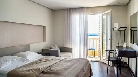 Así debes ventilar la casa en primavera para evitar moho y alergias Ventilación de dormitorio