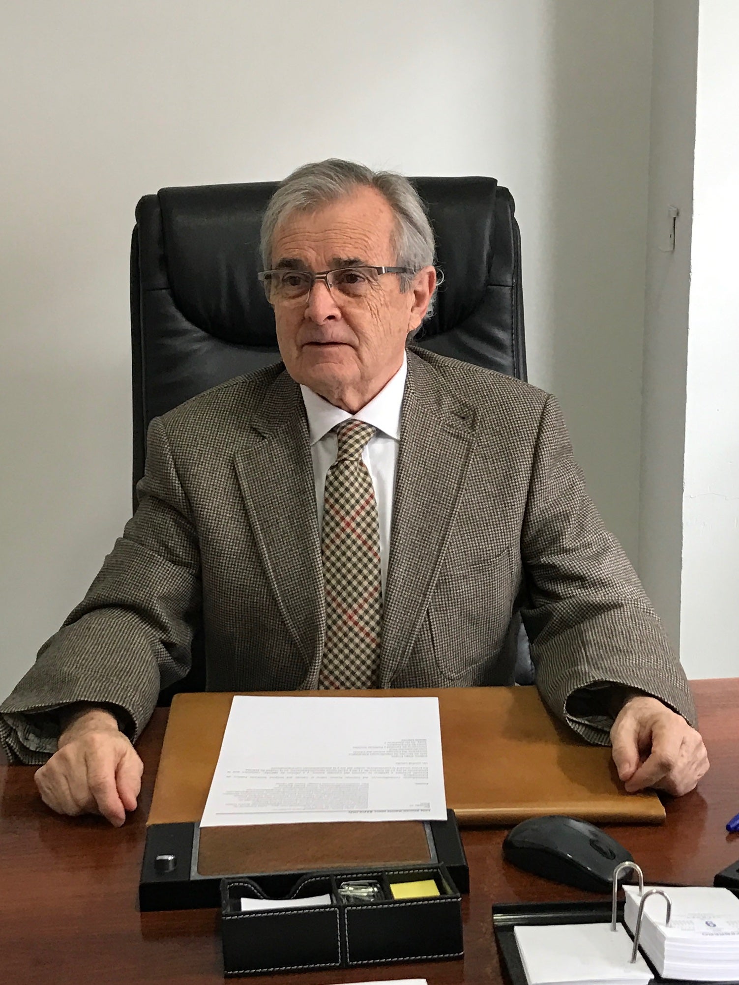 Fallece el doctor Andrés Bas Santa-Cruz, presidente de la AECC en Badajoz entre 2016 y 2022 Fallece el doctor Andrés Bas Santa-Cruz, presidente de la AECC en Badajoz entre 2016 y 2022