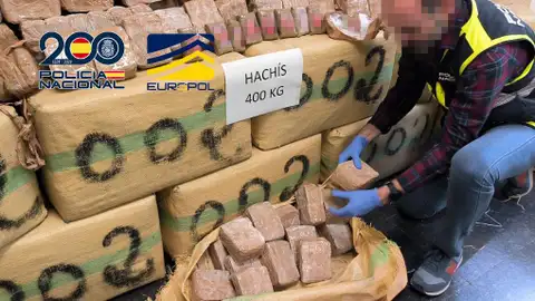 Interceptan en Monrepós 400 kilos de hachís enviados a Francia Interceptan en Monrepós 400 kilos de hachís enviados a Francia