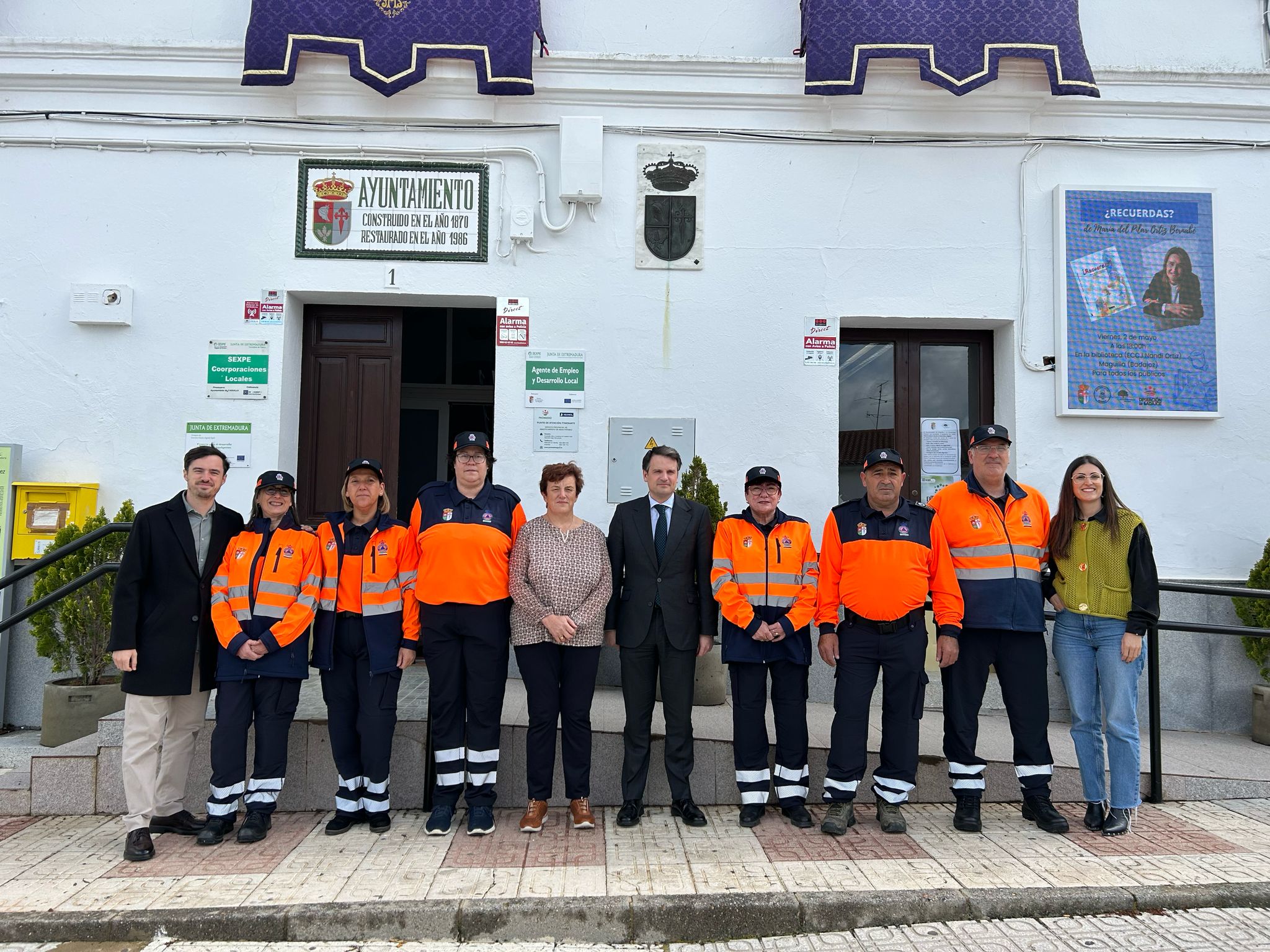 La Consejería de Presidencia, Interior y Diálogo Social entrega material y vestuario a la agrupación de Protección Civil en Maguilla La Consejería de Presidencia, Interior y Diálogo Social entrega material y vestuario a la agrupación de Protección Civil en Maguilla
