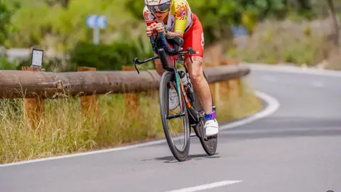 Un total de 53 deportistas pacenses de alto rendimiento recibirán 100.000 euros de la Diputación de Badajoz Un total de 53 deportistas pacenses de alto rendimiento recibirán 100.000 euros de la Diputación de Badajoz