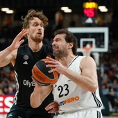 Sergio Llull en el partido Real Madrid-París en el play-in de la Euroliga Sergio Llull en el partido Real Madrid-París en el play-in de la Euroliga