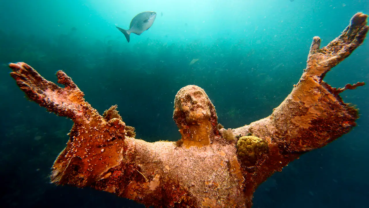 Cristo del Abismo en Italia Cristo del Abismo en Italia