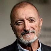 La reacción de Pérez Reverte a la brutal agresión a un guardia civil: "La culpa es de los ministros del Interior" La reacción de Pérez Reverte a la brutal agresión a un guardia civil: "La culpa es de los ministros del Interior"