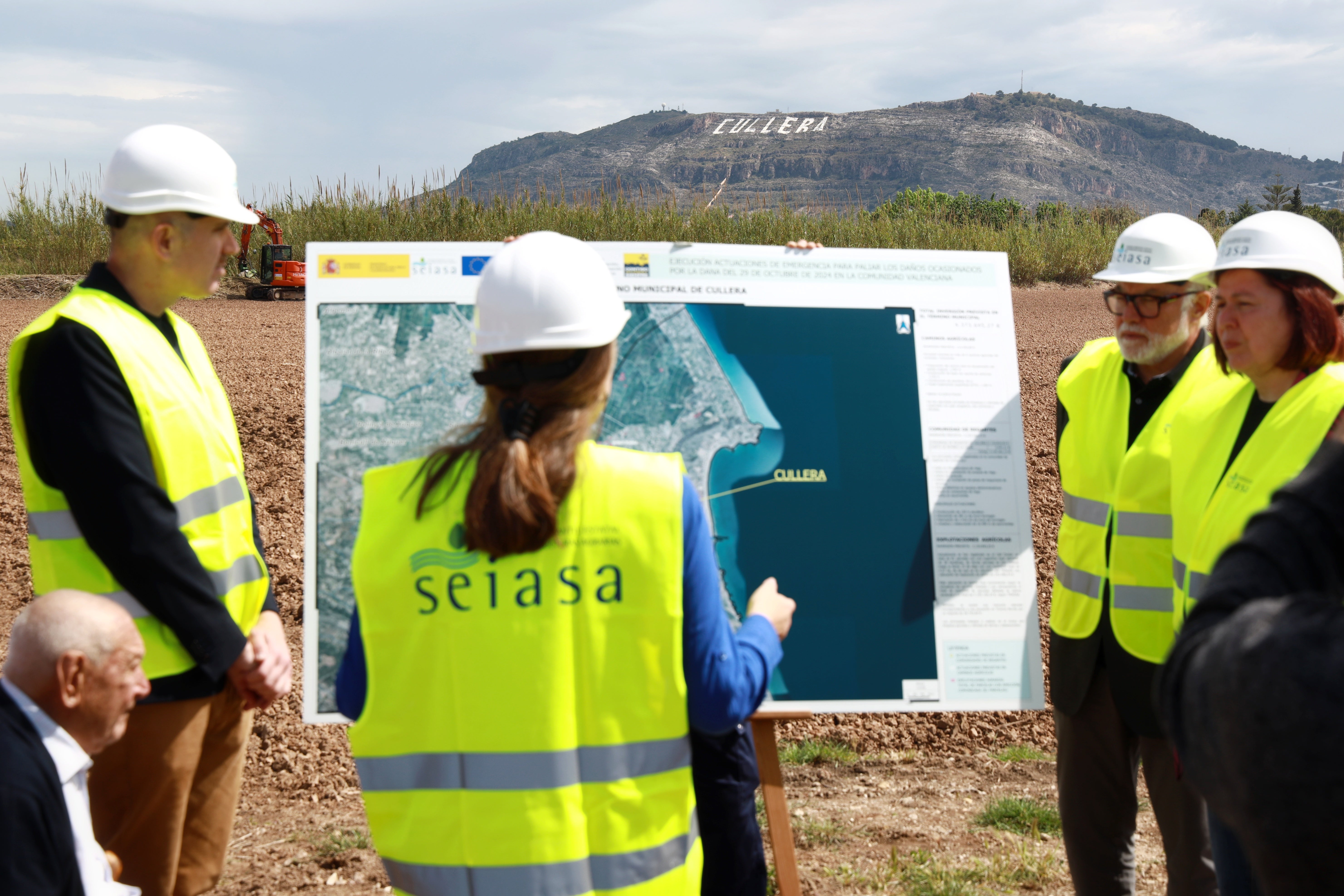 El Ejecutivo Central destina más de 2'9 millones de euros a la recuperación del sector agrícola en Cullera El Ejecutivo Central destina más de 2'9 millones de euros a la recuperación del sector agrícola en Cullera