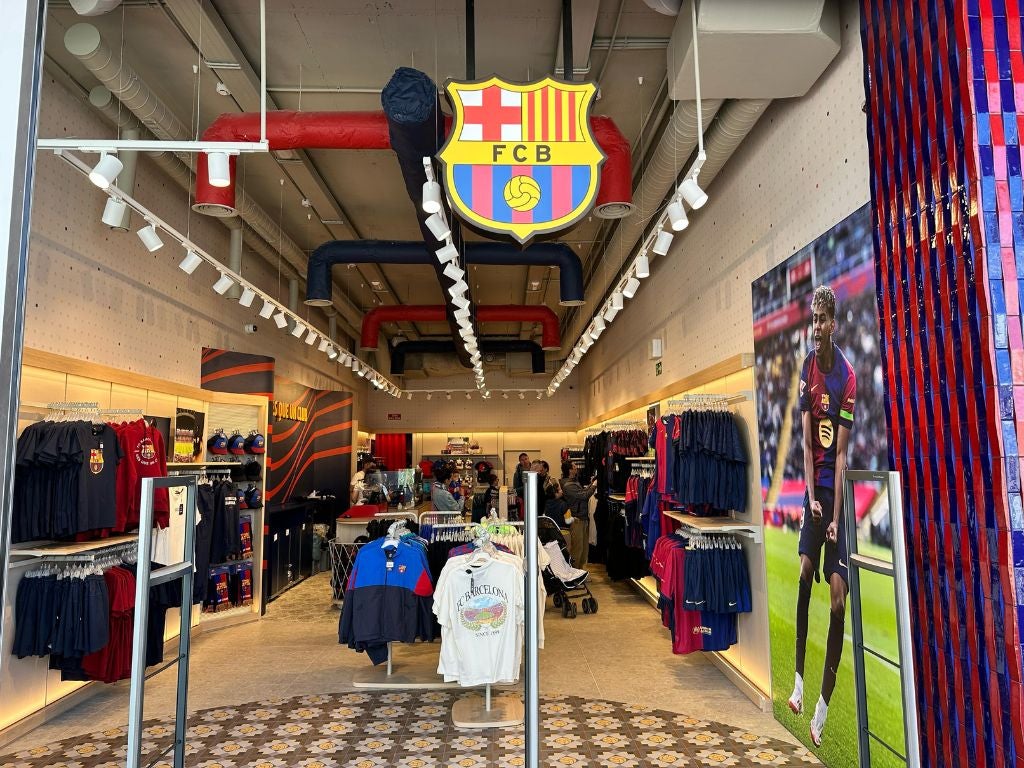 Abre sus puertas en Muelle Uno la primera Barça Store de Andalucía Abre sus puertas en Muelle Uno la primera Barça Store de Andalucía