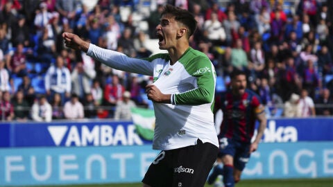 Mario García - gol en el Huesca-Racing