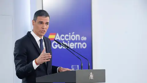 El presidente del Gobierno, Pedro Sánchez, durante su comparecencia tras el Consejo de Ministros de este martes. El presidente del Gobierno, Pedro Sánchez, durante su comparecencia tras el Consejo de Ministros de este martes. EFE/Javier Lizón