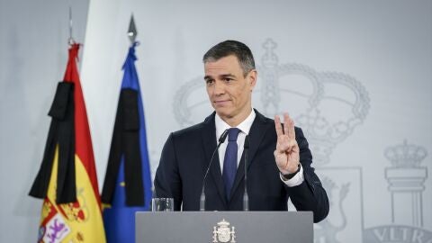 Sólo Sánchez defiende su plan