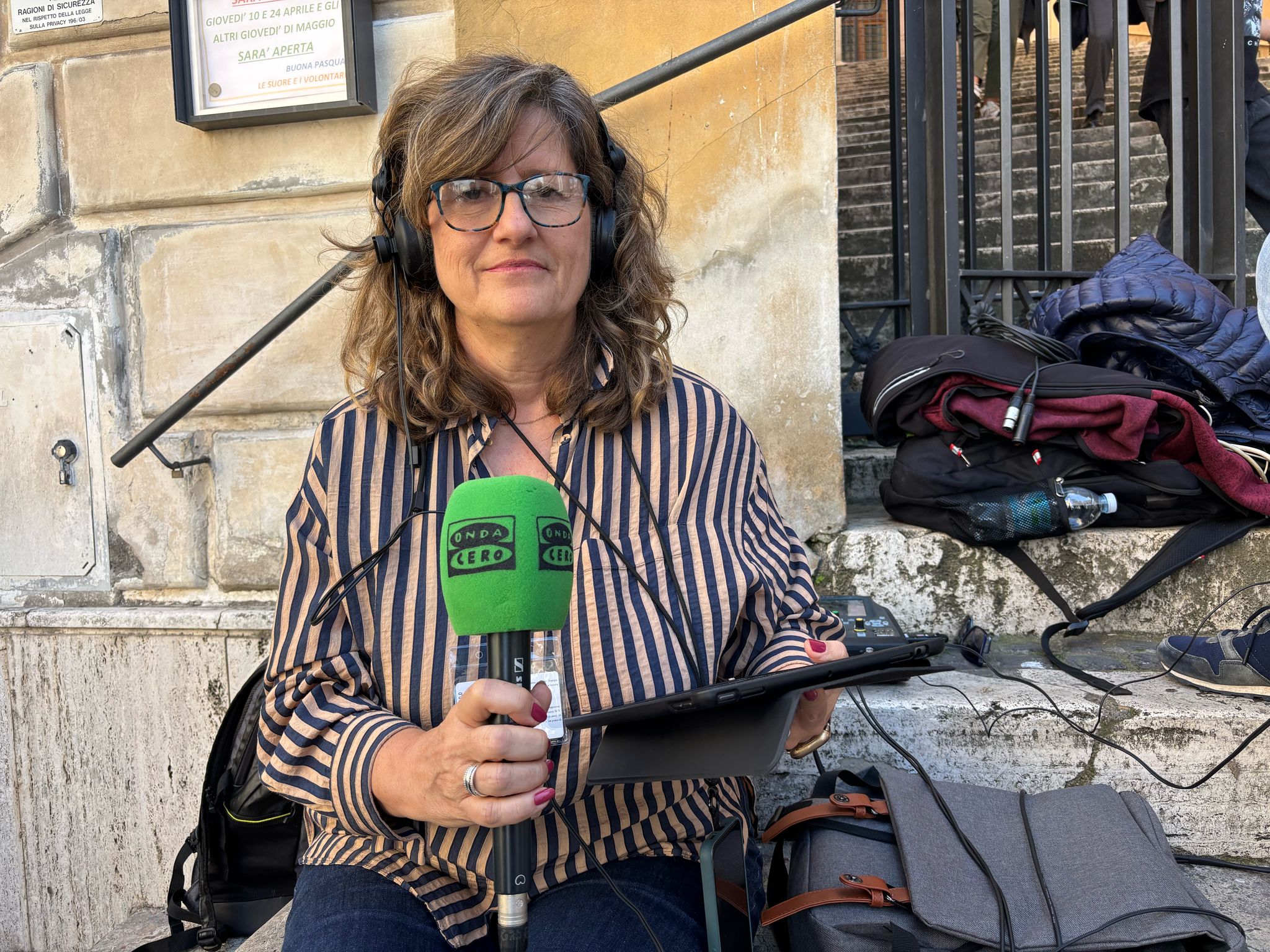 Elena Gijón: "Sánchez tiene el don de la oportunidad. O del oportunismo" Elena Gijón: "Sánchez tiene el don de la oportunidad. O del oportunismo"