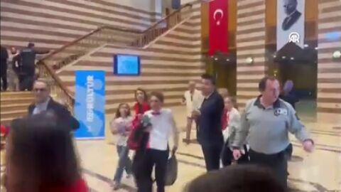 Un terremoto de magnitud 6,2 en el mar de Marmara sacude Estambul y varias provincias de Turquía