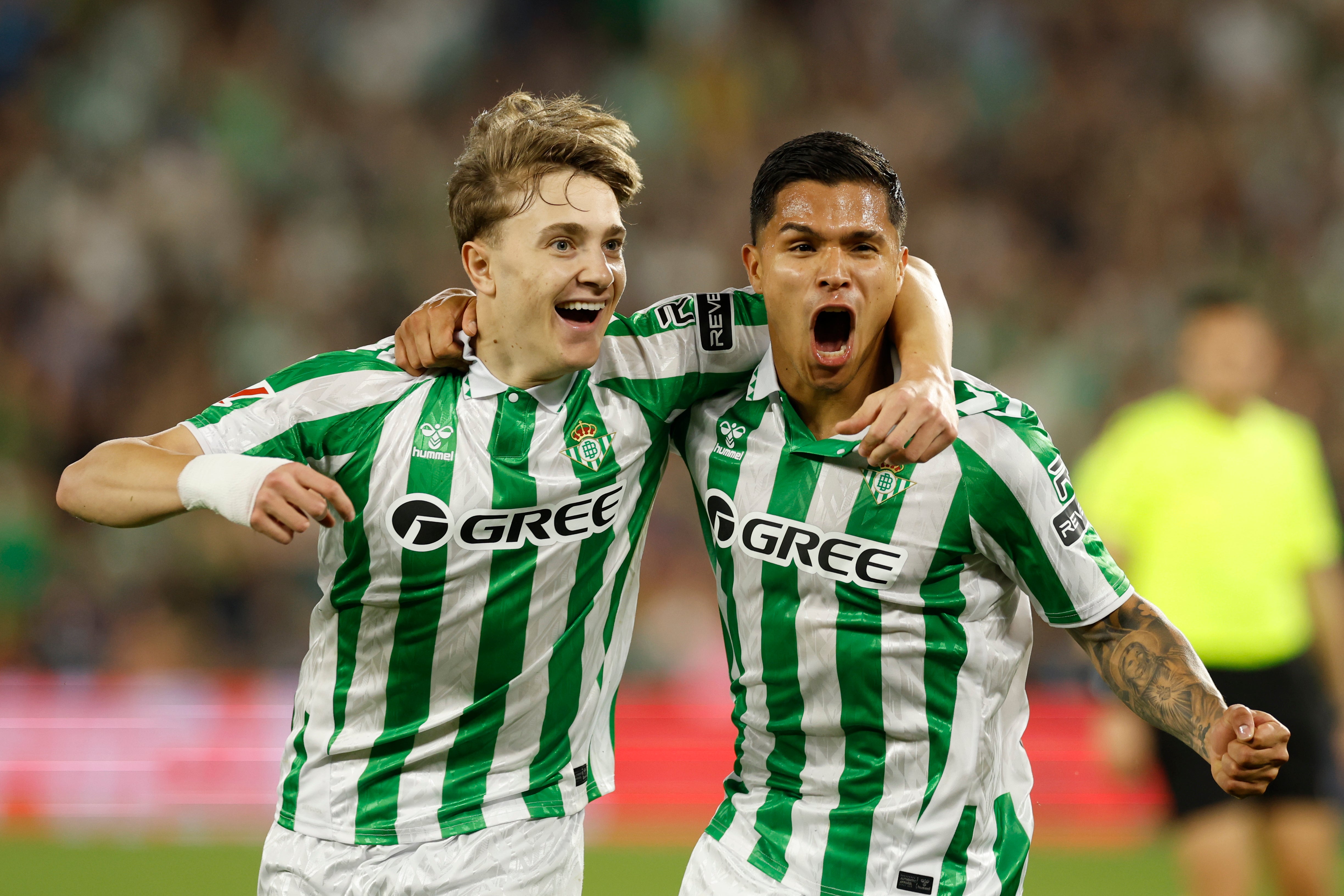 Manotazo, manita y jornada redonda para el Betis Manotazo, manita y jornada redonda para el Betis