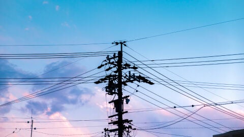 Imagen de un tendido el&eacute;ctrico 