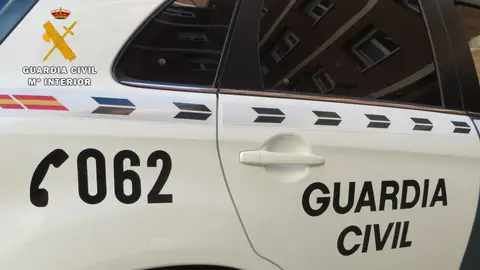 Un vehículo de la Guardia Civil Un vehículo de la Guardia Civil