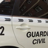 Un vehículo de la Guardia Civil Un vehículo de la Guardia Civil