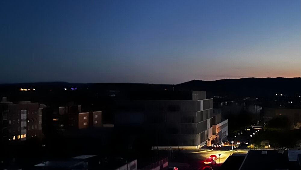 La ciudad de Cuenca, a oscuras, este lunes