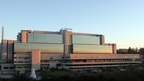 El área sanitaria de Santiago y Barbanza recupera la normalidad tras el apagón eléctrico 