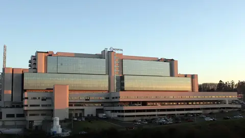 El área sanitaria de Santiago y Barbanza recupera la normalidad tras el apagón eléctrico El área sanitaria de Santiago y Barbanza recupera la normalidad tras el apagón eléctrico