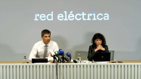 Cuál es la causa del apagón: las discrepancias entre el Gobierno y Red Eléctrica Española Cuál es la causa del apagón: las discrepancias entre el Gobierno y Red Eléctrica Española