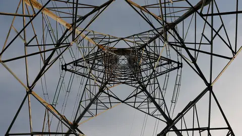 Imagen de una torre de la línea de alta tensión. Imagen de una torre de la línea de alta tensión. EFE/ Lavandeira Jr