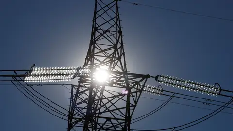 Archivo: torre eléctrica Red Eléctrica descarta un incidente de ciberseguridad como motivo del apagón en España