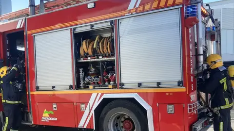 Bomberos realizan 8 intervenciones en Valdepeñas y 4 en Manzanares debido al apagón Bomberos realizan 8 intervenciones en Valdepeñas y 4 en Manzanares debido al apagón