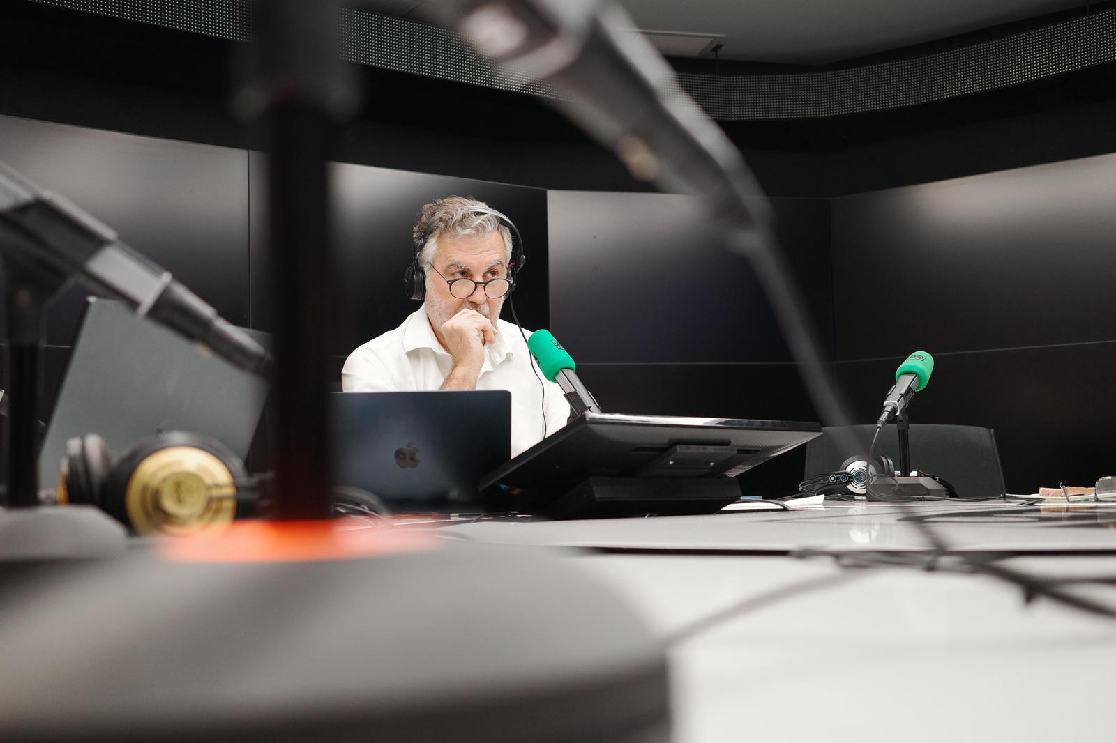 La entrevista de Amelia Córcoles durante el apagón La entrevista de Amelia Córcoles durante el apagón