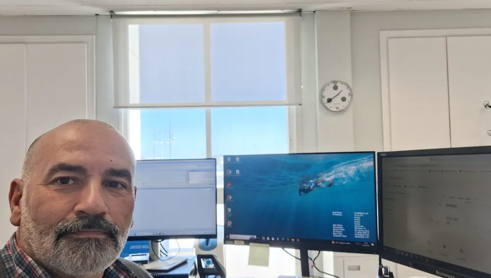 Antonio Torrecilla, miembro del comité de empresa de Coordinador de Autoridades Portuarias Antonio Torrecilla, miembro del comité de empresa de Coordinador de Autoridades Portuarias