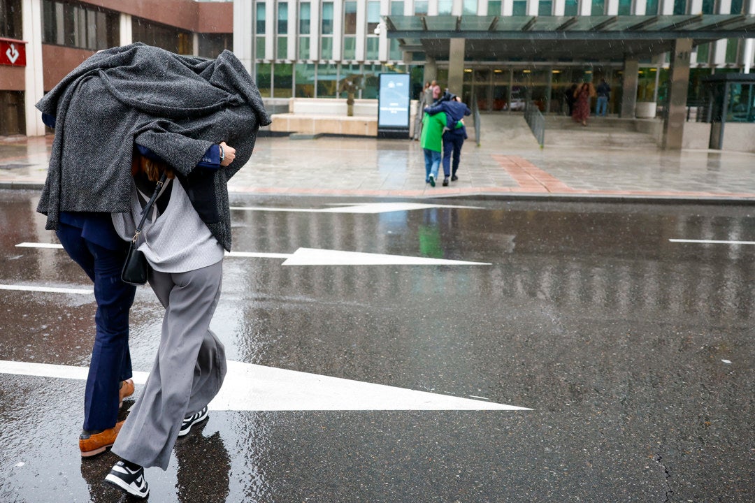 Mayo marcea con frío y lluvia en su inicio por un frente atlántico Mayo marcea con frío y lluvia en su inicio por un frente atlántico
