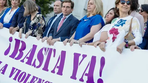 El Ayuntamiento de Madrid unificará, en un centro por distrito, la atención a víctimas de violencia de género y los espacios de igualdad El Ayuntamiento de Madrid unificará, en un centro por distrito, la atención a víctimas de violencia de género y los espacios de igualdad