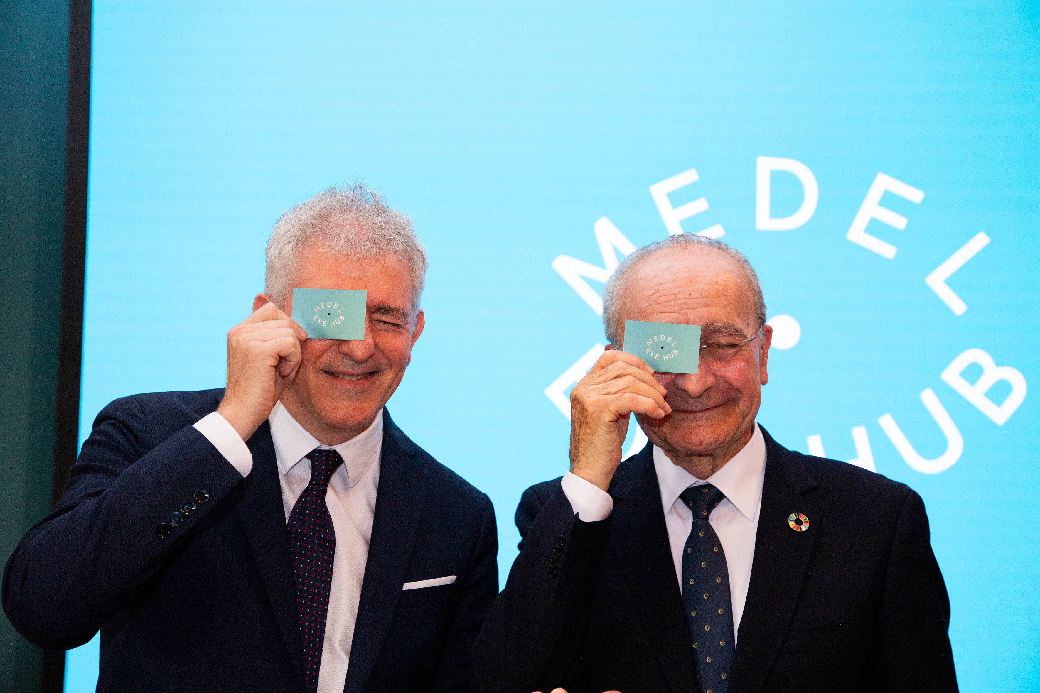 El oftalmólogo Ramón Medel inaugura Medel Eye Hub en Málaga, primer centro especializado en cirugía plástica ocular y orbitaria de España El oftalmólogo Ramón Medel inaugura Medel Eye Hub en Málaga, primer centro especializado en cirugía plástica ocular y orbitaria de España
