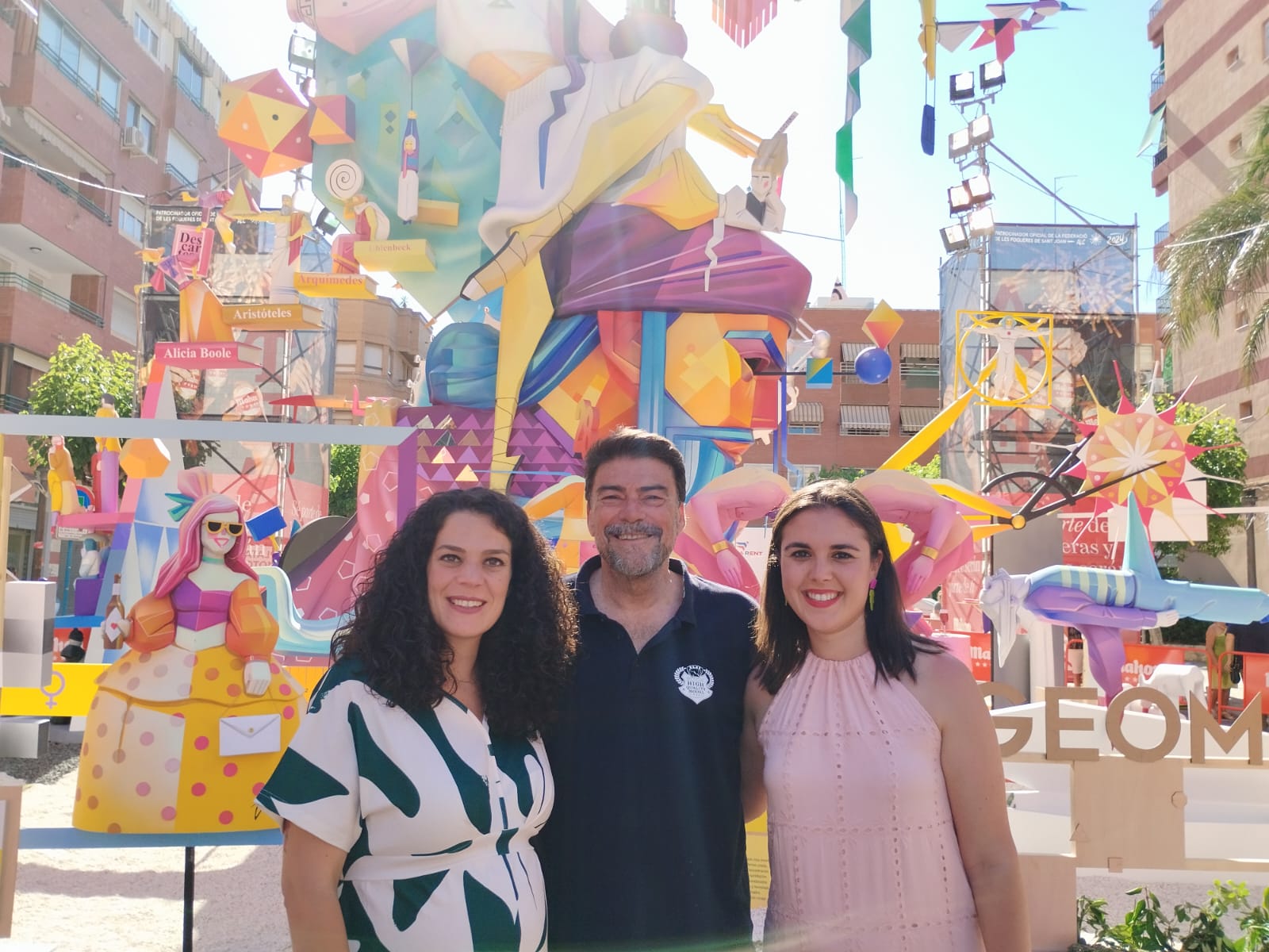 Subida del 2,36% en la subvención a las Hogueras de Alicante con un total de 743.000 euros Subida del 2,36% en la subvención a las Hogueras de Alicante con un total de 743.000 euros