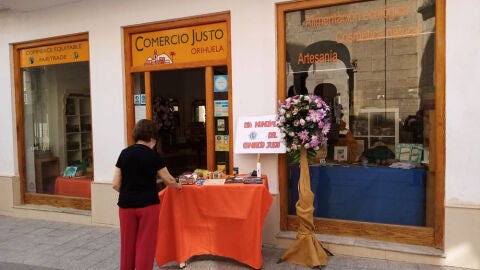 El D&iacute;a Mundial del Comercio Justo anima a la ciudadan&iacute;a a adoptar un compromiso cotidiano ante las desigualdades y la pobreza