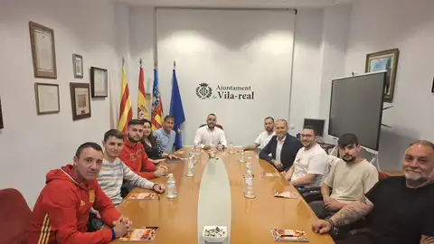 Vila-real refuerza la seguridad en el ‘bou al carrer’ con más medios técnicos y un experto taurino Vila-real refuerza la seguridad en el ‘bou al carrer’ con más medios técnicos y un experto taurino