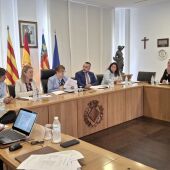 El alcalde de Vila-real, José Benlloch, y la subdelegada del Gobierno, Antonia García Valls, han presidido la Junta Local de Seguridad con motivo de las fiestas de San Pascual. 