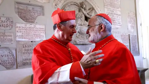 Los dos cardenales españoles que se han colado entre los favoritos Los dos cardenales españoles que se han colado entre los favoritos