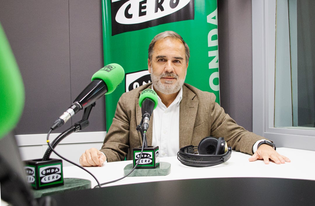 Jacobo Calvo renuncia a presentarse como candidato a la secretaría municipal del PSOE: "El objetivo era sumar" Jacobo Calvo renuncia a presentarse como candidato a la secretaría municipal del PSOE: "El objetivo era sumar"
