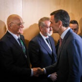 Carta a Pedro Sánchez dels empresaris catalans perquè acabi amb l'OPA