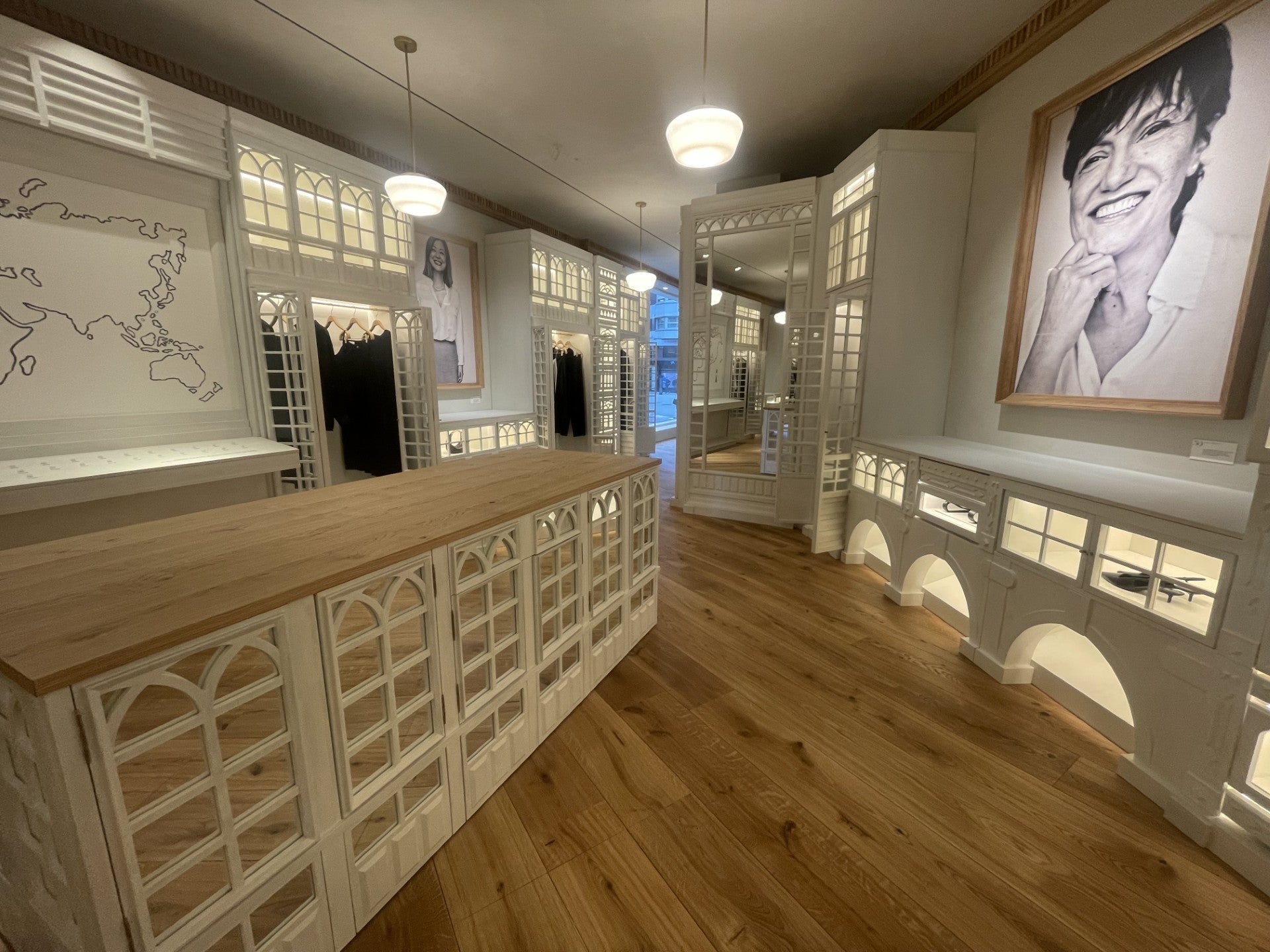 La primera tienda de Zara ofrece una nueva cara para celebrar su 50 aniversario La primera tienda de Zara ofrece una nueva cara para celebrar su 50 aniversario