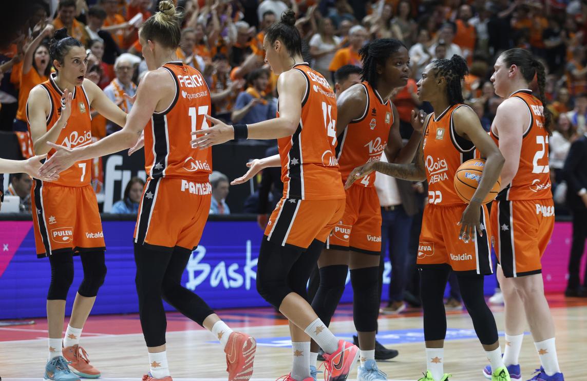 Valencia Basket buscará levantar su segundo título de liga consecutivo en Zaragoza Valencia Basket buscará levantar su segundo título de liga consecutivo en Zaragoza