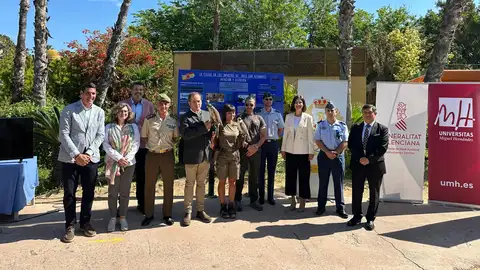 El parque Terra Natura muestra la utilidad de las aves rapaces en la prevención de accidentes en aeropuertos y bases militares aéreas El parque Terra Natura muestra la utilidad de las aves rapaces en la prevención de accidentes en aeropuertos y bases militares aéreas