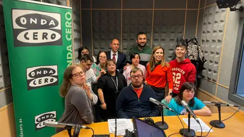 Nuestros amigos de Down Toledo entrevistan al vicepresidente de la Diputación, Daniel Arias. Nuestros amigos de Down Toledo entrevistan al vicepresidente de la Diputación, Daniel Arias.