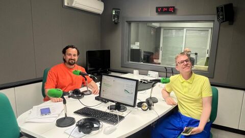 Paco Dalmau y Jochem Rotteveel en los estudios de Onda Cero Vila-real. 