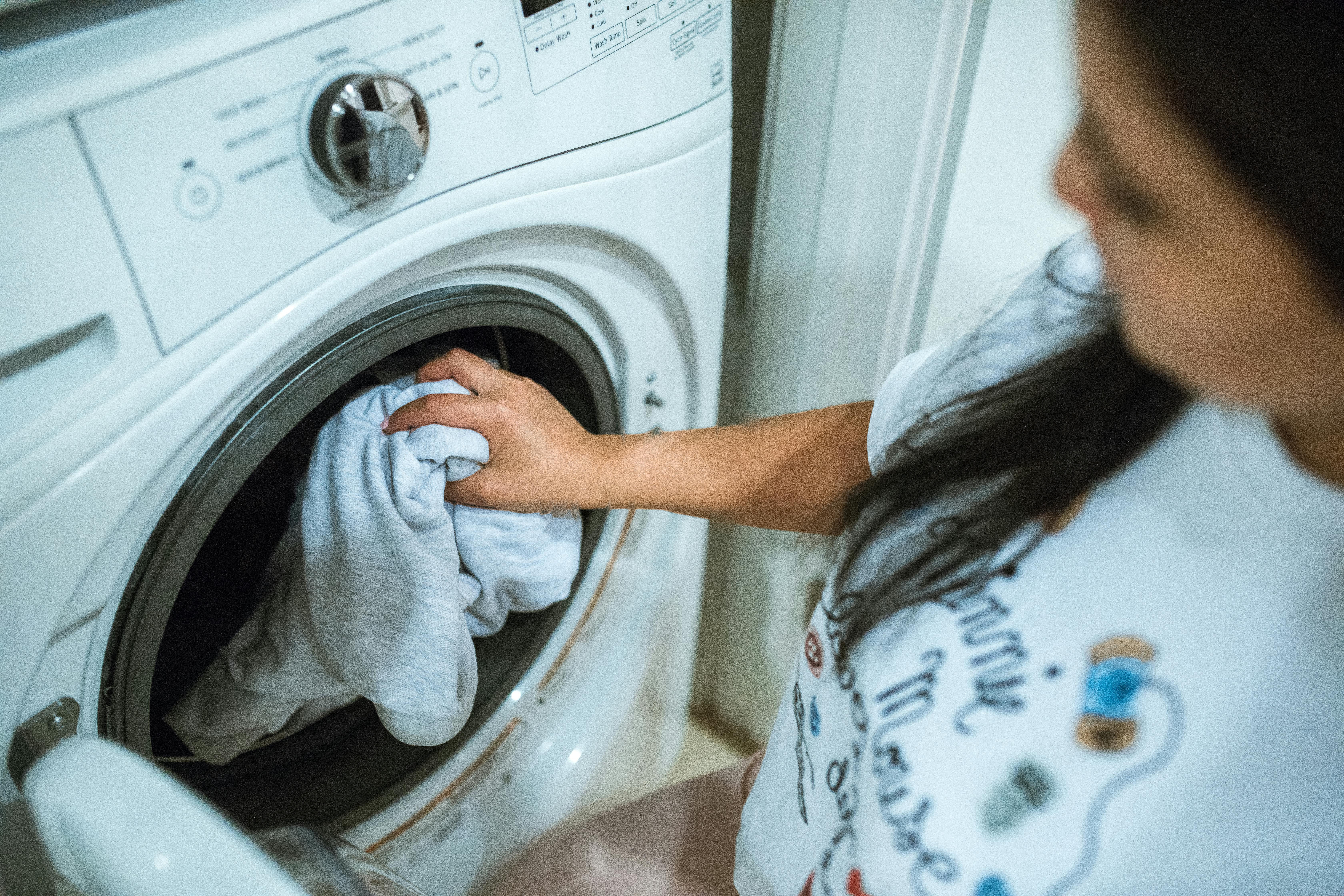 No laves tu ropa así: cinco errores que estropean tu lavadora No laves tu ropa así: cinco errores que estropean tu lavadora
