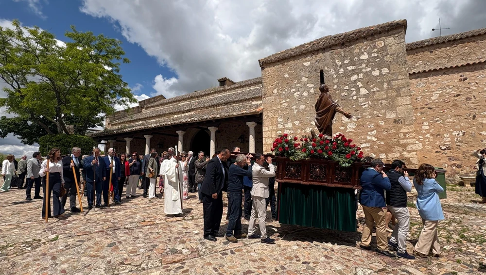 Celebración de San Isidro en la Ermita de Alarcos Celebración de San Isidro en la Ermita de Alarcos