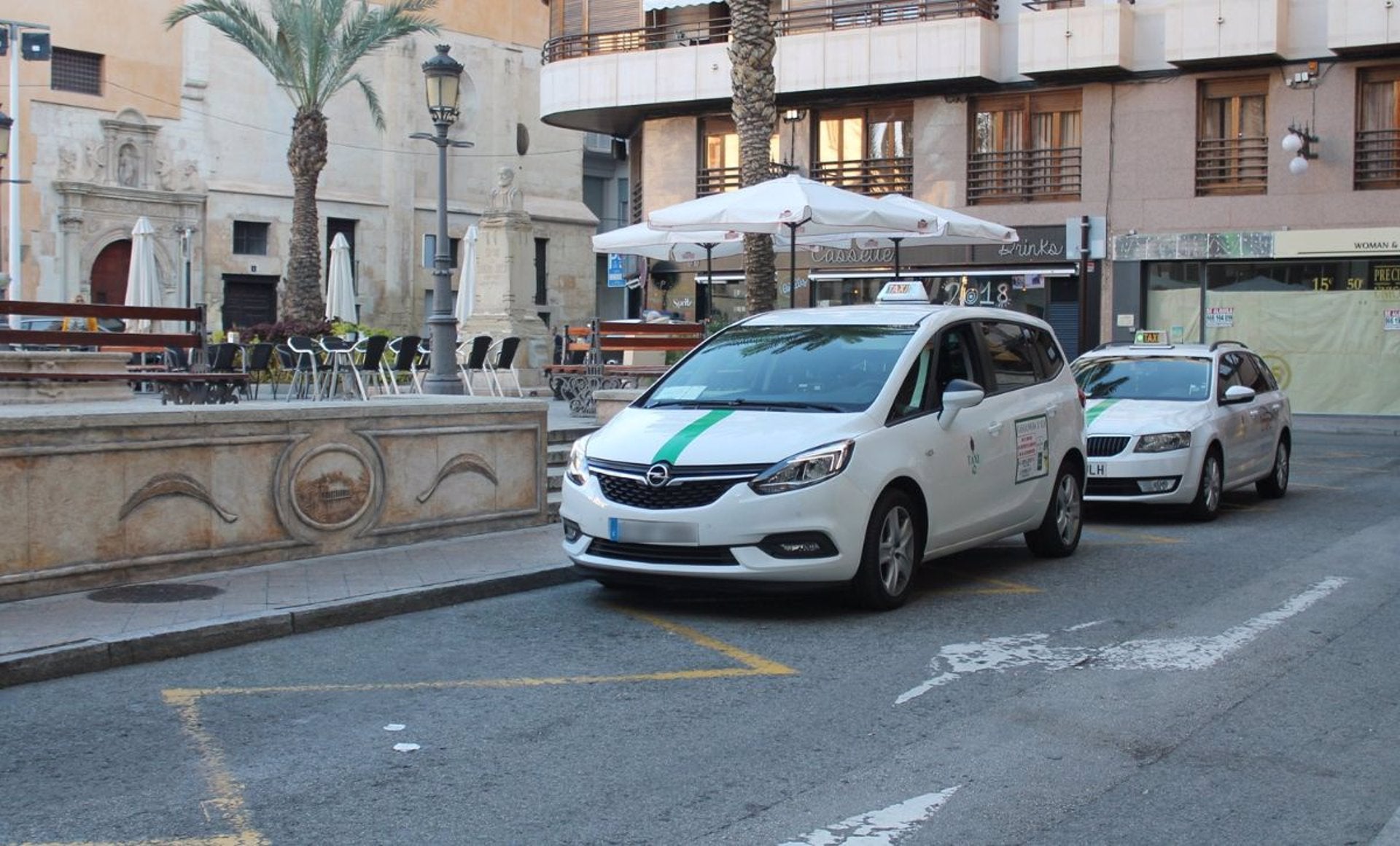Los taxistas de Elche secundarán los paros autonómicos contra la gestión de los VTC por parte de la Generalitat Los taxistas de Elche secundarán los paros autonómicos contra la gestión de los VTC por parte de la Generalitat