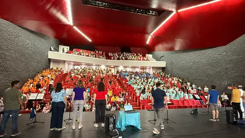 Más de 700 alumnos de Educación Primaria y Especial participan en Villajoyosa en el proyecto Innov@cant Más de 700 alumnos de Educación Primaria y Especial participan en Villajoyosa en el proyecto Innov@cant