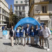 Málaga se vuelca con sus enfermeras en el Día Internacional de la Enfermería Málaga se vuelca con sus enfermeras en el Día Internacional de la Enfermería