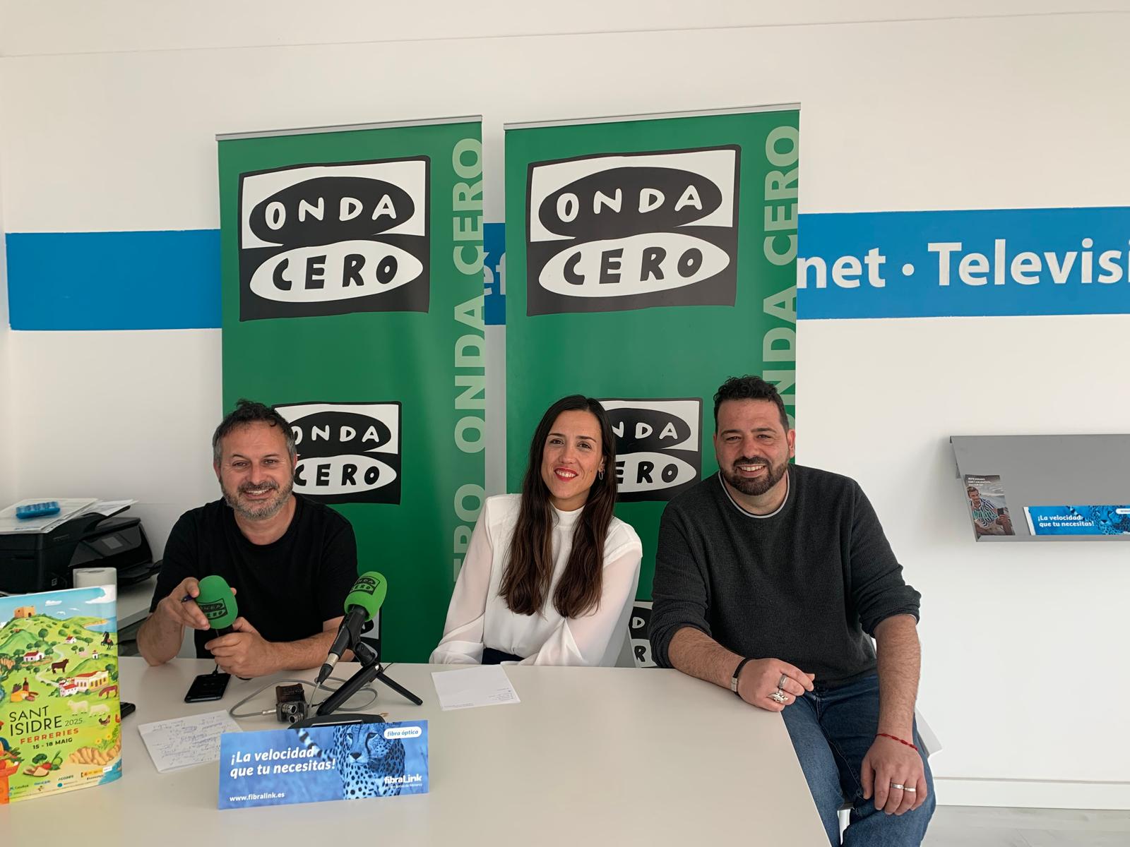 Fibralink ofrece internet y televisión gratuita en el centro de jubilados y centro de día de Ferreries Fibralink ofrece internet y televisión gratuita en el centro de jubilados y centro de día de Ferreries